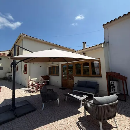 A Casa Amarela Bed & Breakfast