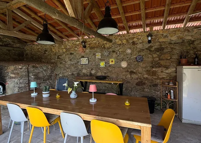 Bed & Breakfast A Casa Amarela Sao Martinho da Cortica