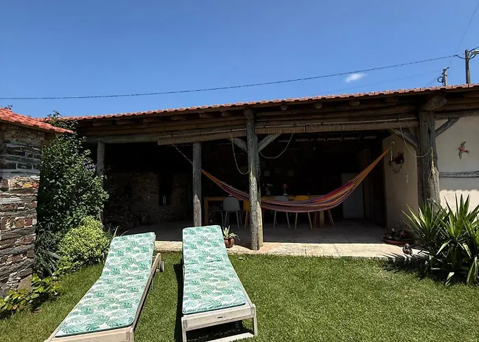 A Casa Amarela 3*